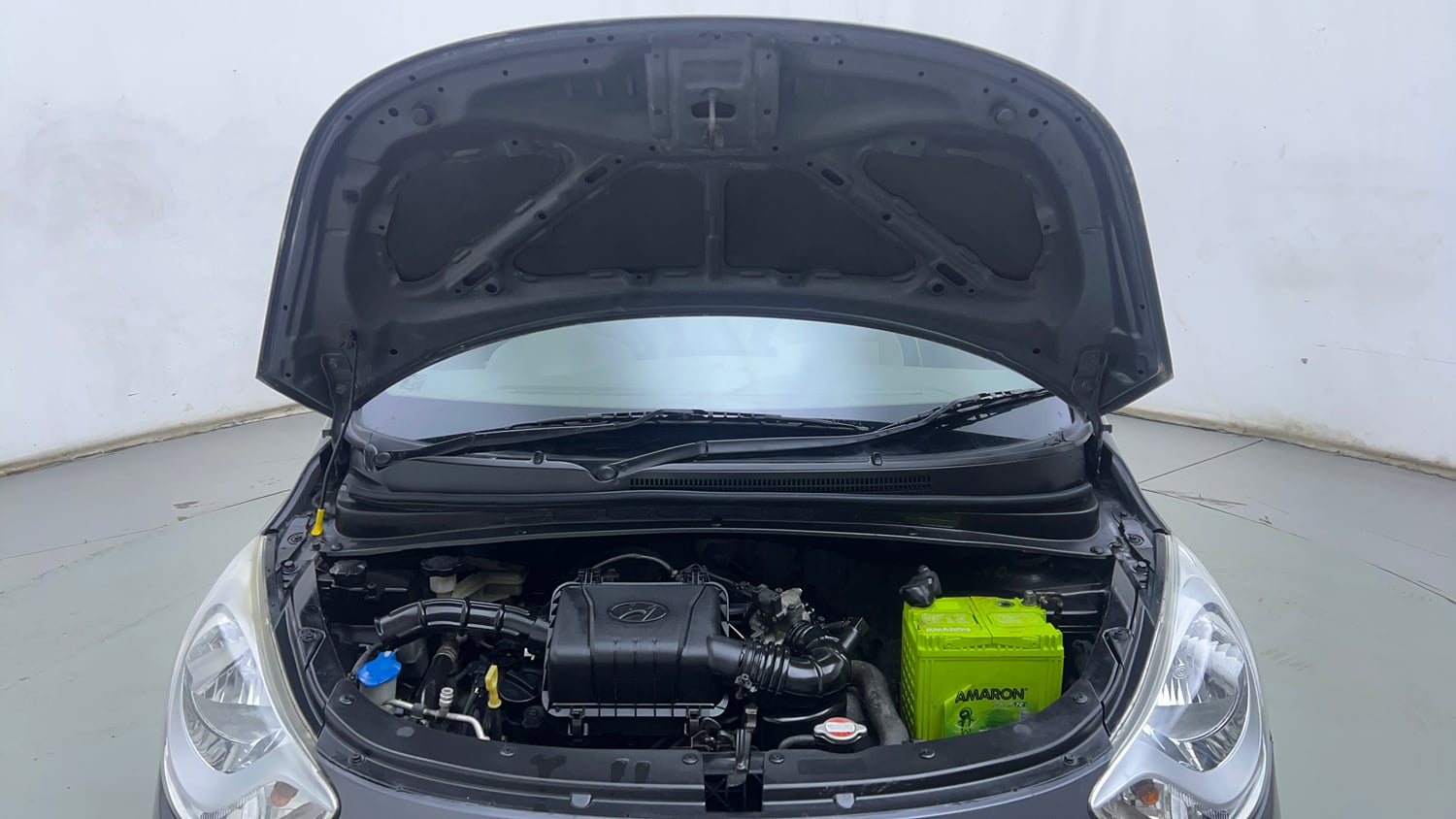 Used 2014 Hyundai i10 Sportz 1.1 iRDE2 Petrol Manual engine ENGINE & BONNET OPEN FRONT VIEW