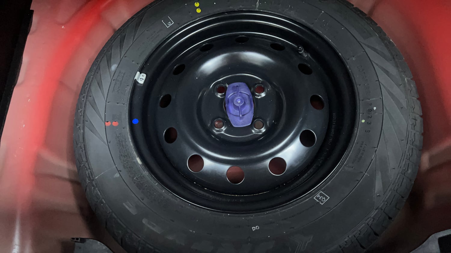 Used 2023 Maruti Suzuki Swift VXi Petrol Manual tyres SPARE TYRE VIEW