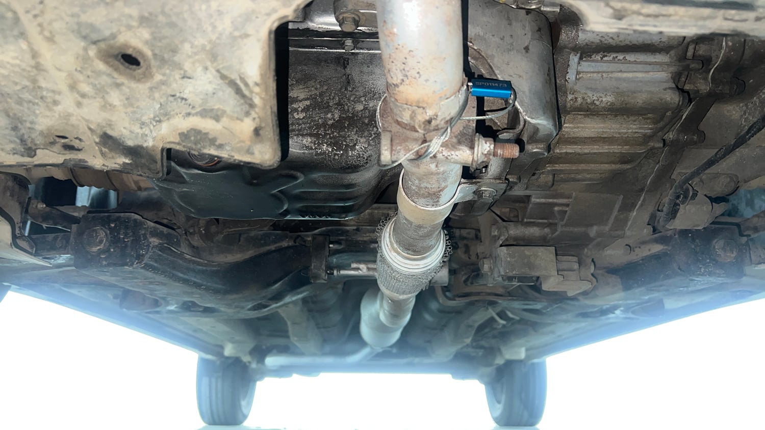 Used 2018 Tata Nexon XZA Plus Petrol Petrol Automatic extra FRONT LEFT UNDERBODY VIEW