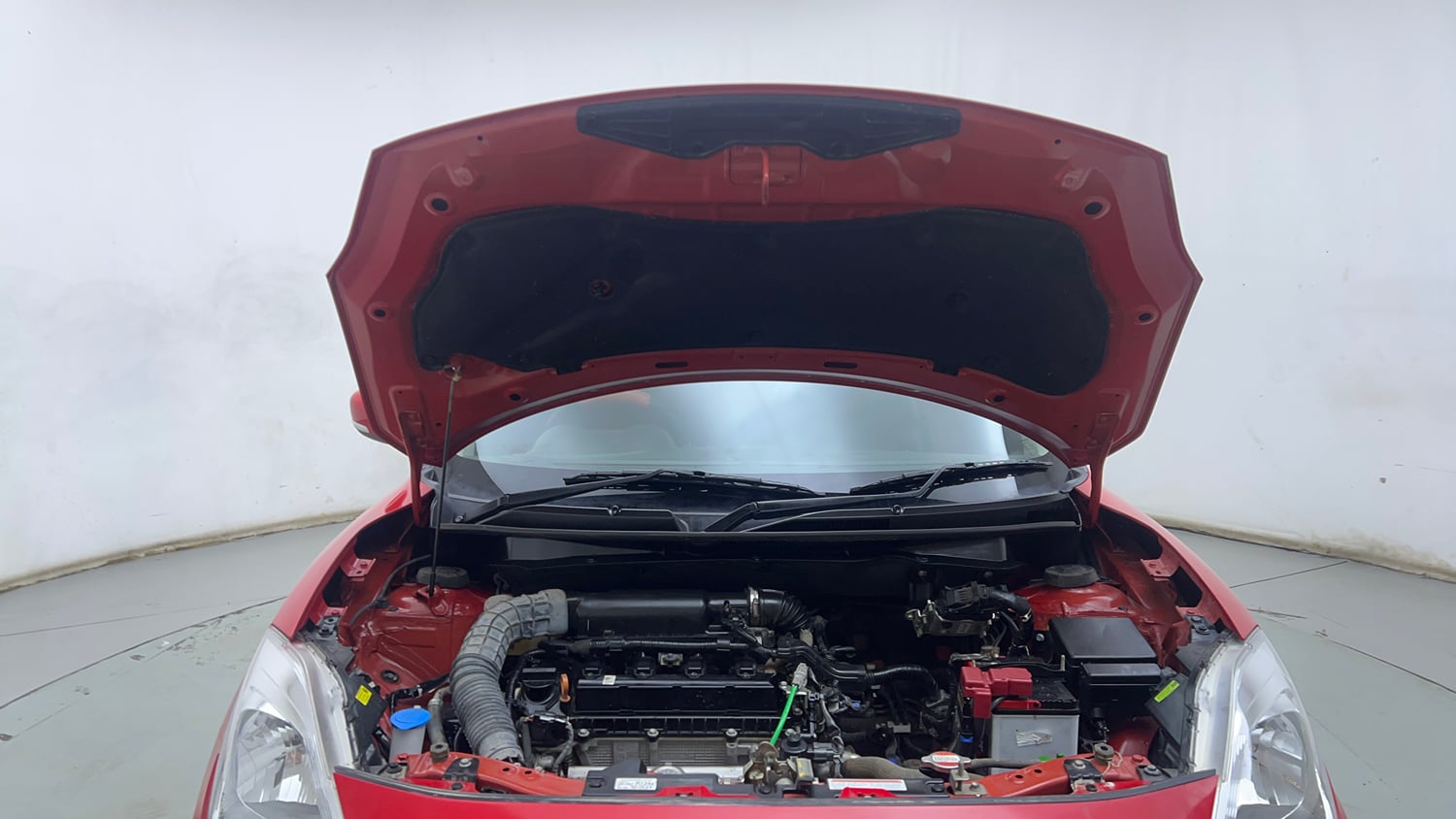 Used 2023 Maruti Suzuki Swift VXi Petrol Manual engine ENGINE & BONNET OPEN FRONT VIEW