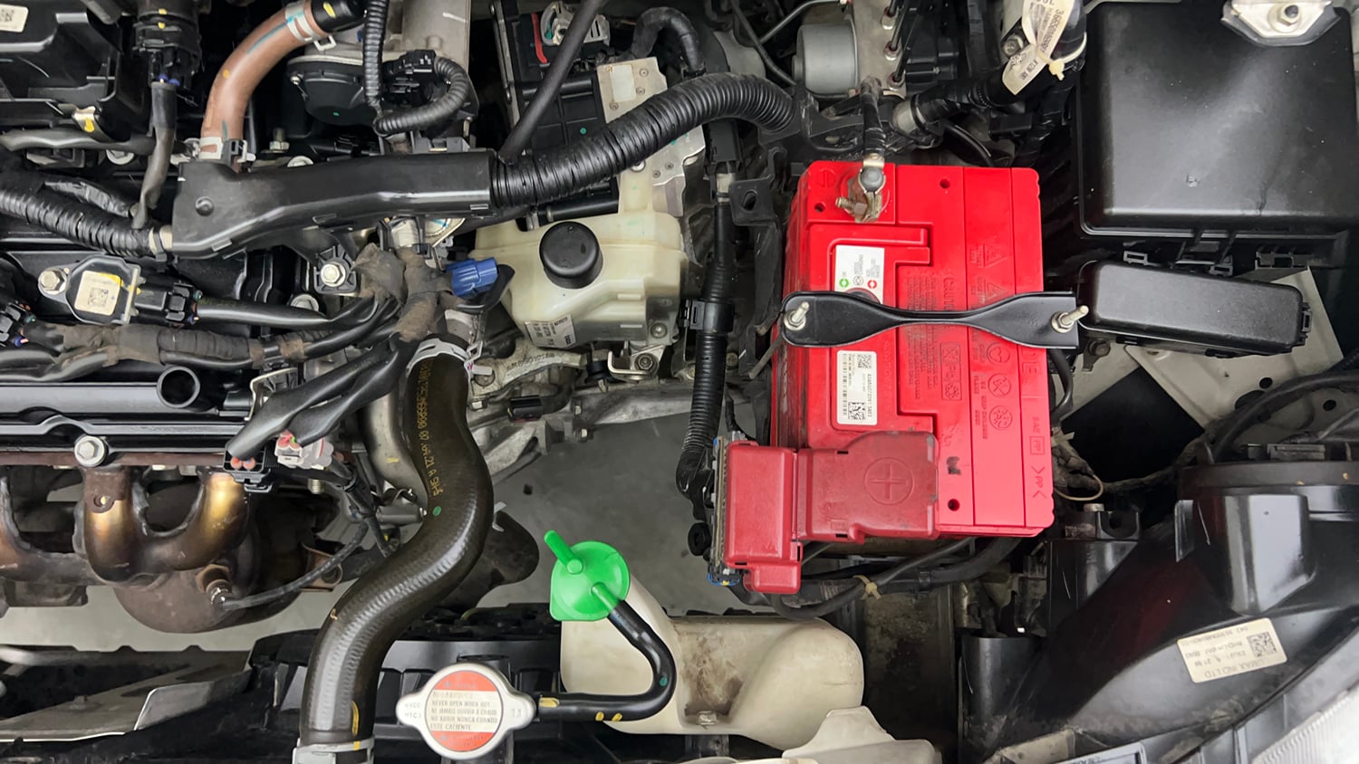 Used 2021 Maruti Suzuki Wagon R VXi (O) 1.2 AMT Petrol Automatic engine ENGINE LEFT SIDE VIEW
