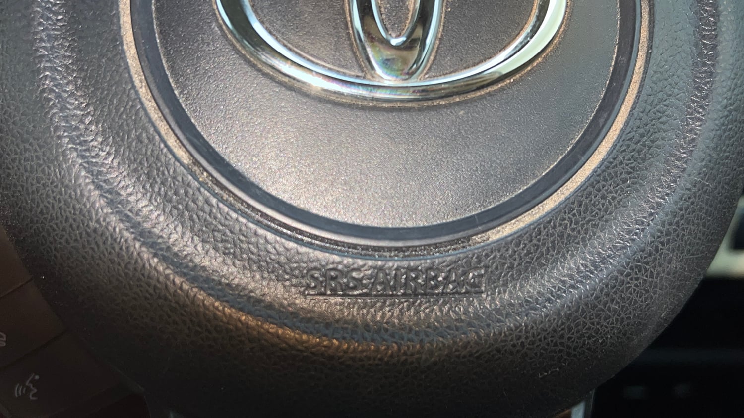 Used 2023 Toyota Glanza G AMT Petrol Automatic top_features Airbags