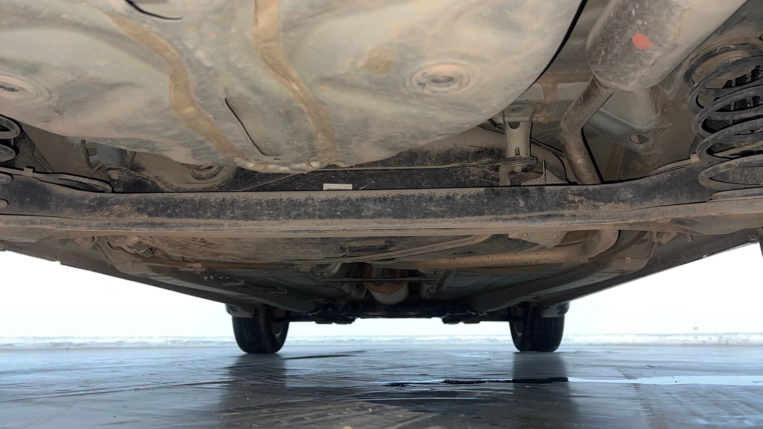 Used 2017 Maruti Suzuki Baleno Alpha 1.2 Petrol Manual extra REAR UNDERBODY VIEW (TAKEN FROM REAR)