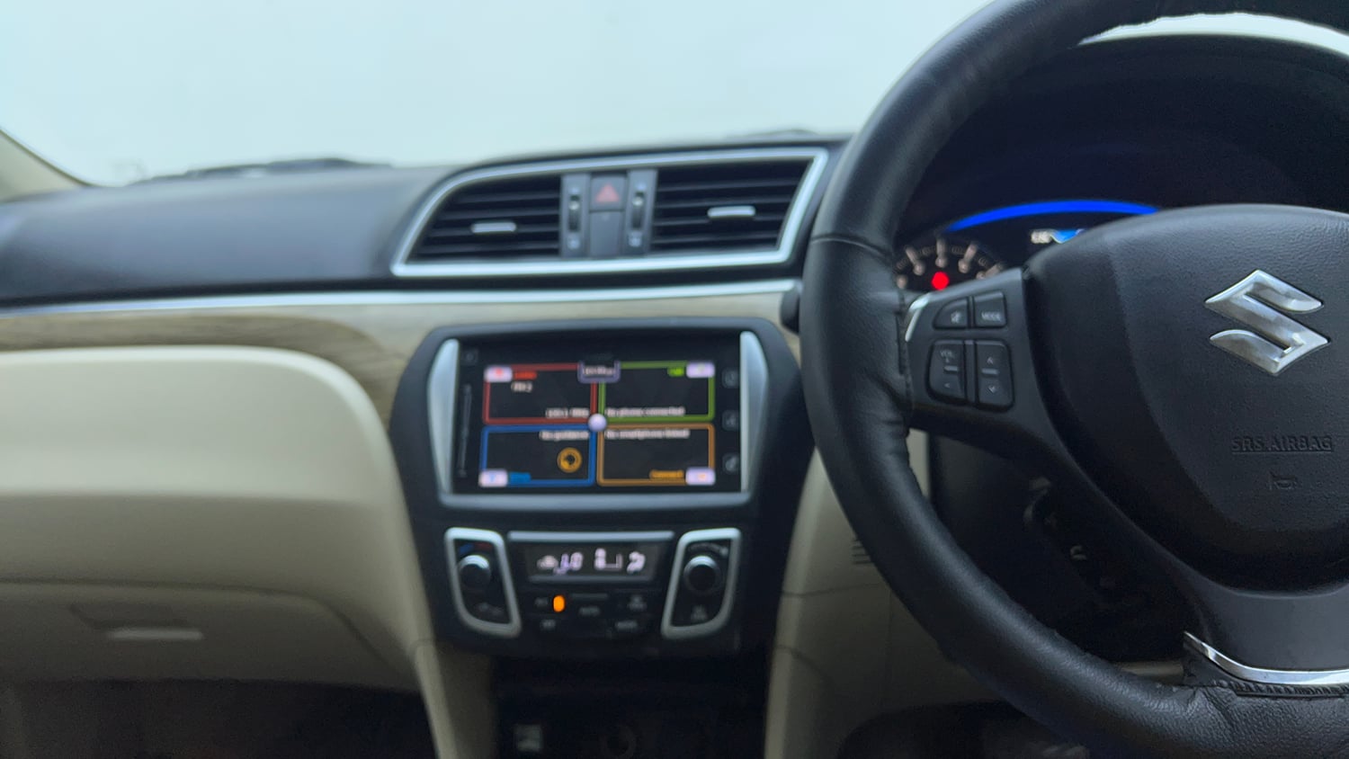 Used 2019 Maruti Suzuki Ciaz Alpha Hybrid 1.5 AT Petrol Automatic top_features Integrated (in-dash) music system