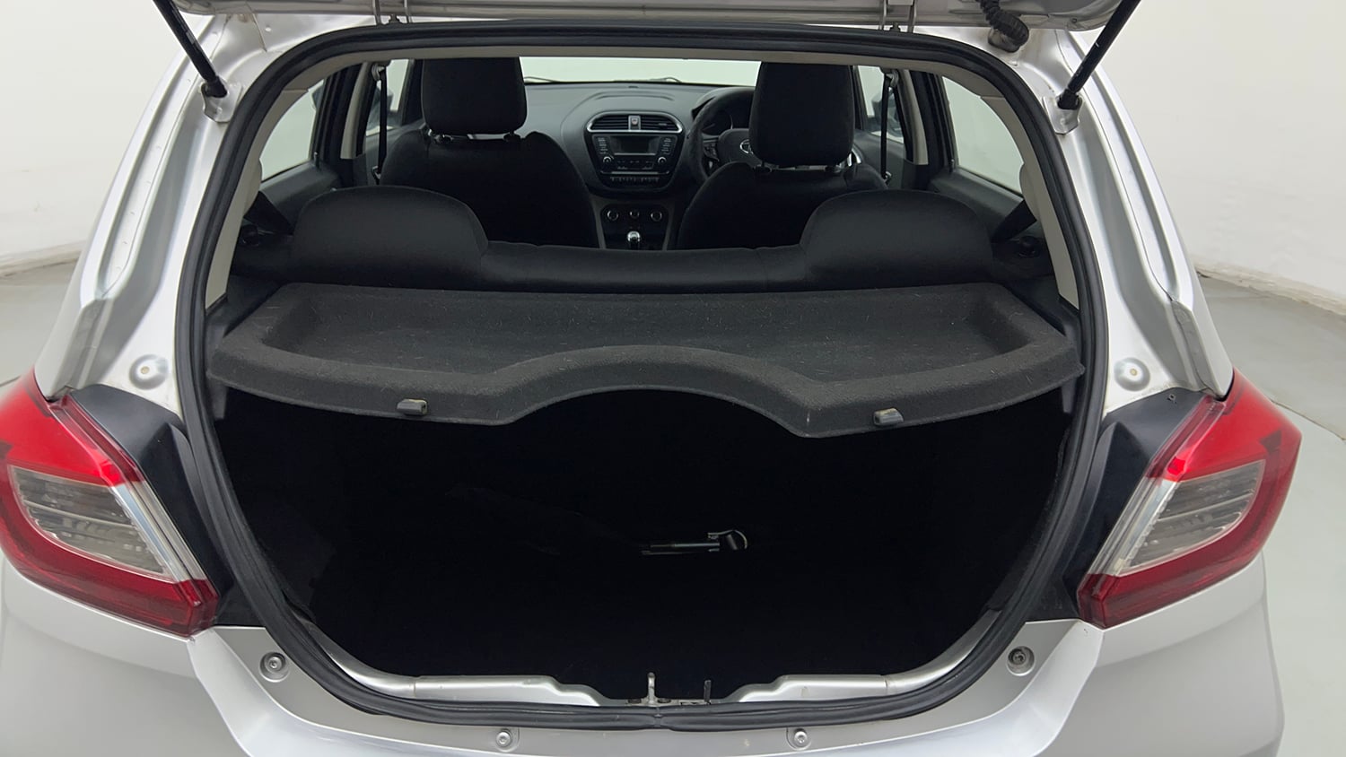 Used 2018 Tata Tiago Revotron XZ Petrol Manual interior DICKY INSIDE VIEW