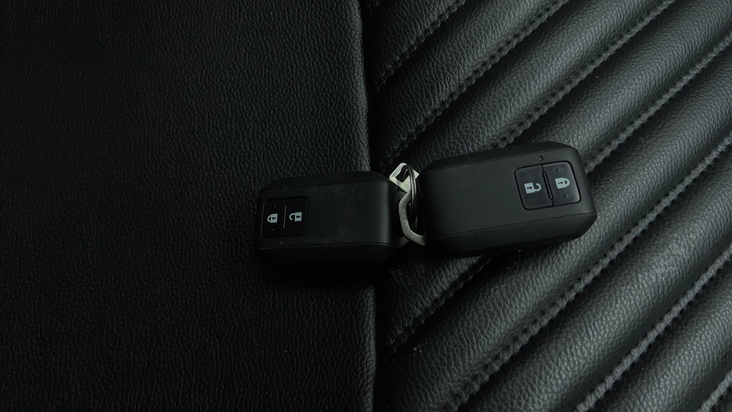 Used 2023 Maruti Suzuki Ignis Alpha 1.2 AMT Petrol Automatic extra CAR KEY VIEW