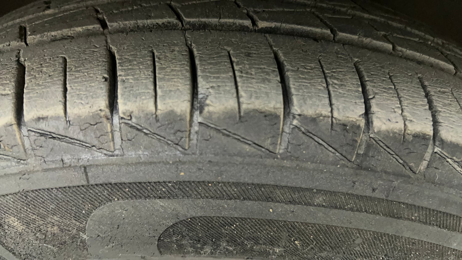 Used 2020 Maruti Suzuki Alto 800 VXi Petrol Manual tyres RIGHT FRONT TYRE TREAD VIEW