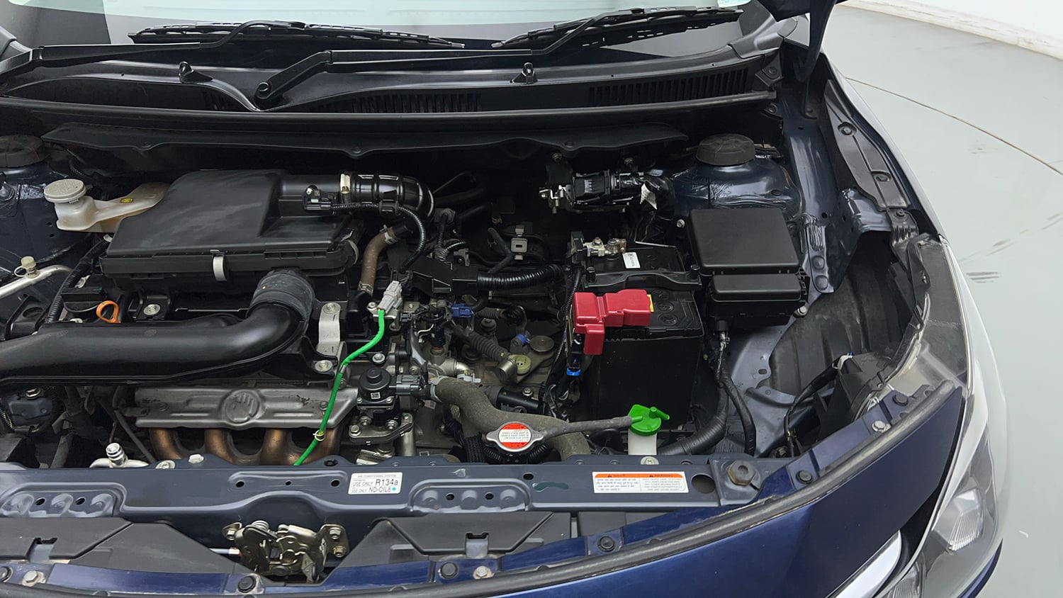Used 2025 Maruti Suzuki Baleno Alpha MT Petrol Manual engine ENGINE LEFT SIDE VIEW