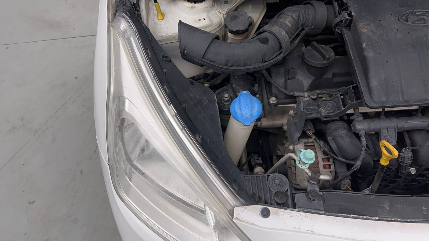 Used 2017 Hyundai Grand i10 Sportz (O) 1.2 Kappa VTVT Petrol Manual engine ENGINE RIGHT SIDE VIEW