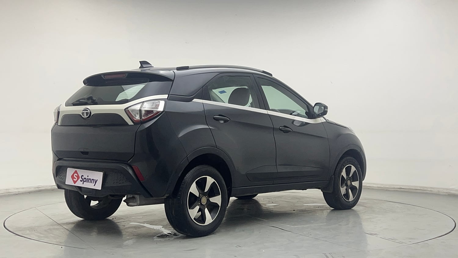 Used 2018 Tata Nexon XZA Plus Petrol Petrol Automatic exterior RIGHT REAR CORNER VIEW