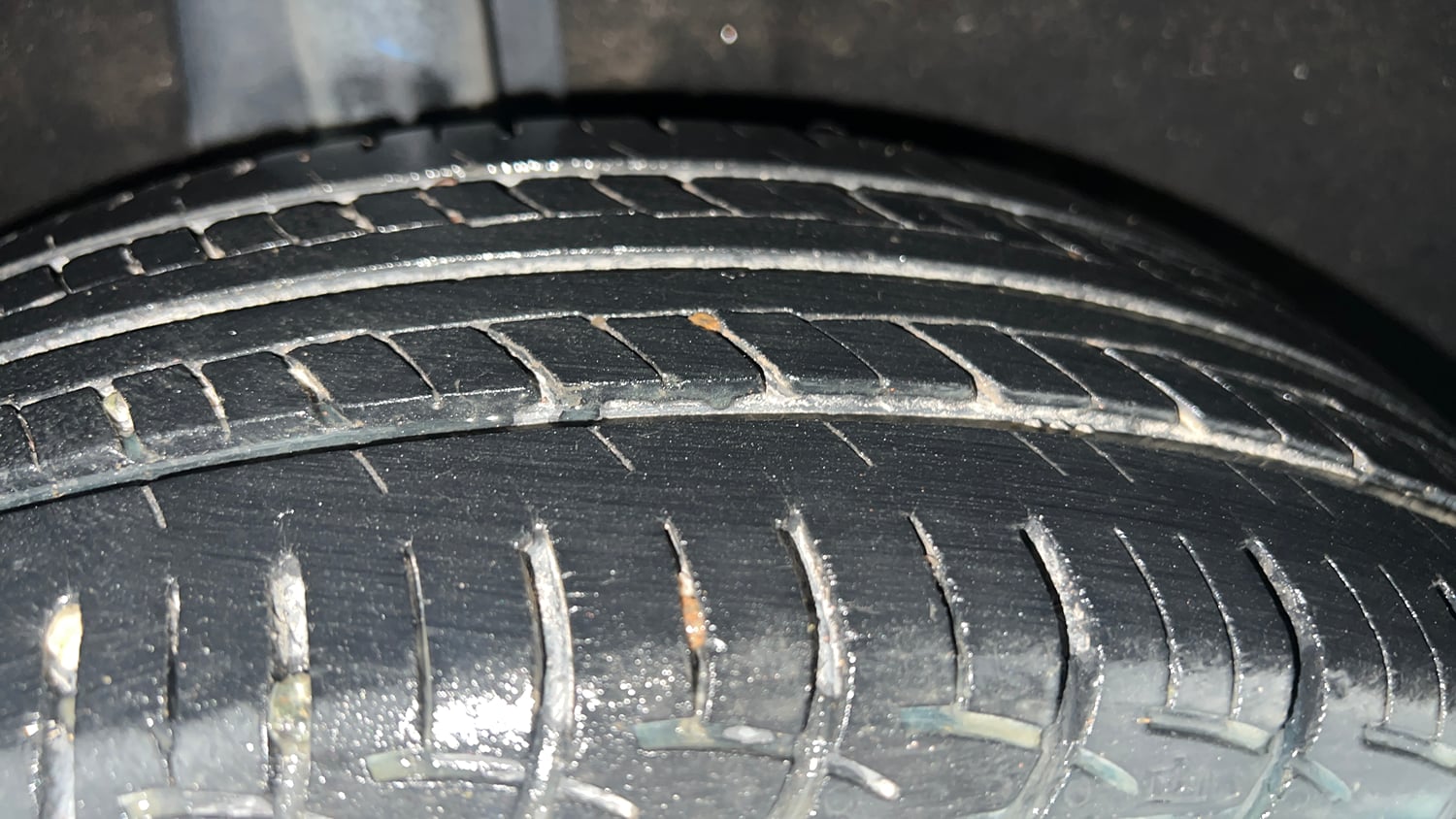 Used 2017 Maruti Suzuki Baleno Delta 1.3 Diesel Manual tyres RIGHT REAR TYRE TREAD VIEW