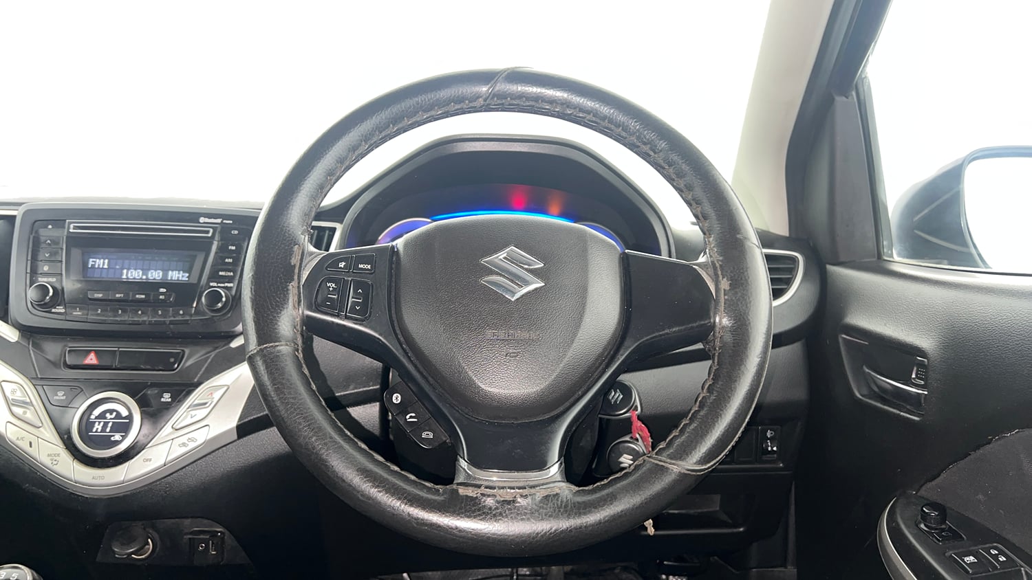 Used 2017 Maruti Suzuki Baleno Delta 1.3 Diesel Manual interior STEERING VIEW