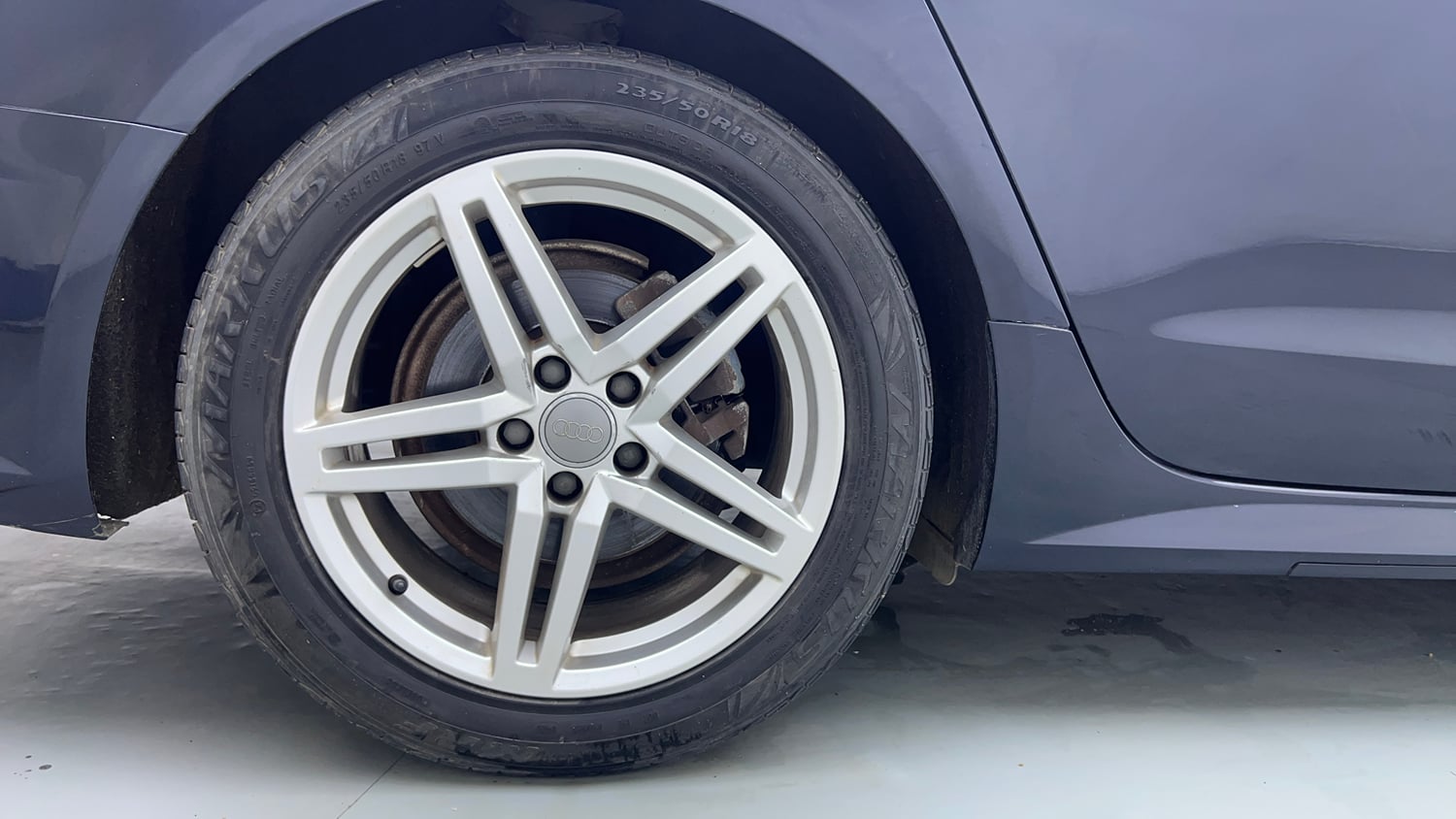 Used 2017 Audi A6 35 TFSI Petrol Automatic tyres RIGHT REAR TYRE RIM VIEW