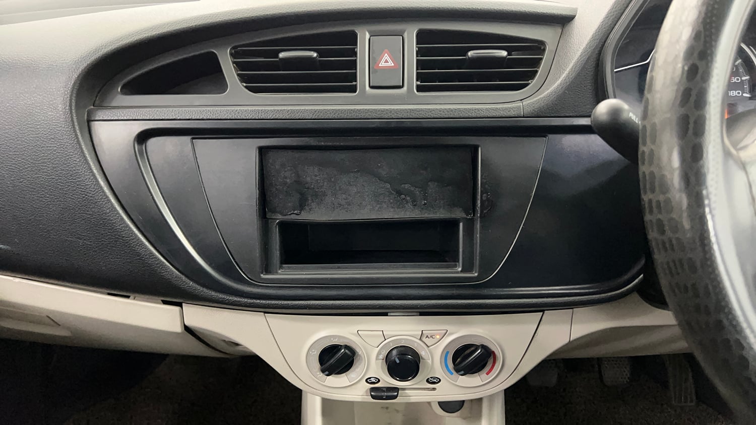 Used 2021 Maruti Suzuki Alto 800 LXi CNG Cng Manual interior MUSIC SYSTEM & AC CONTROL VIEW