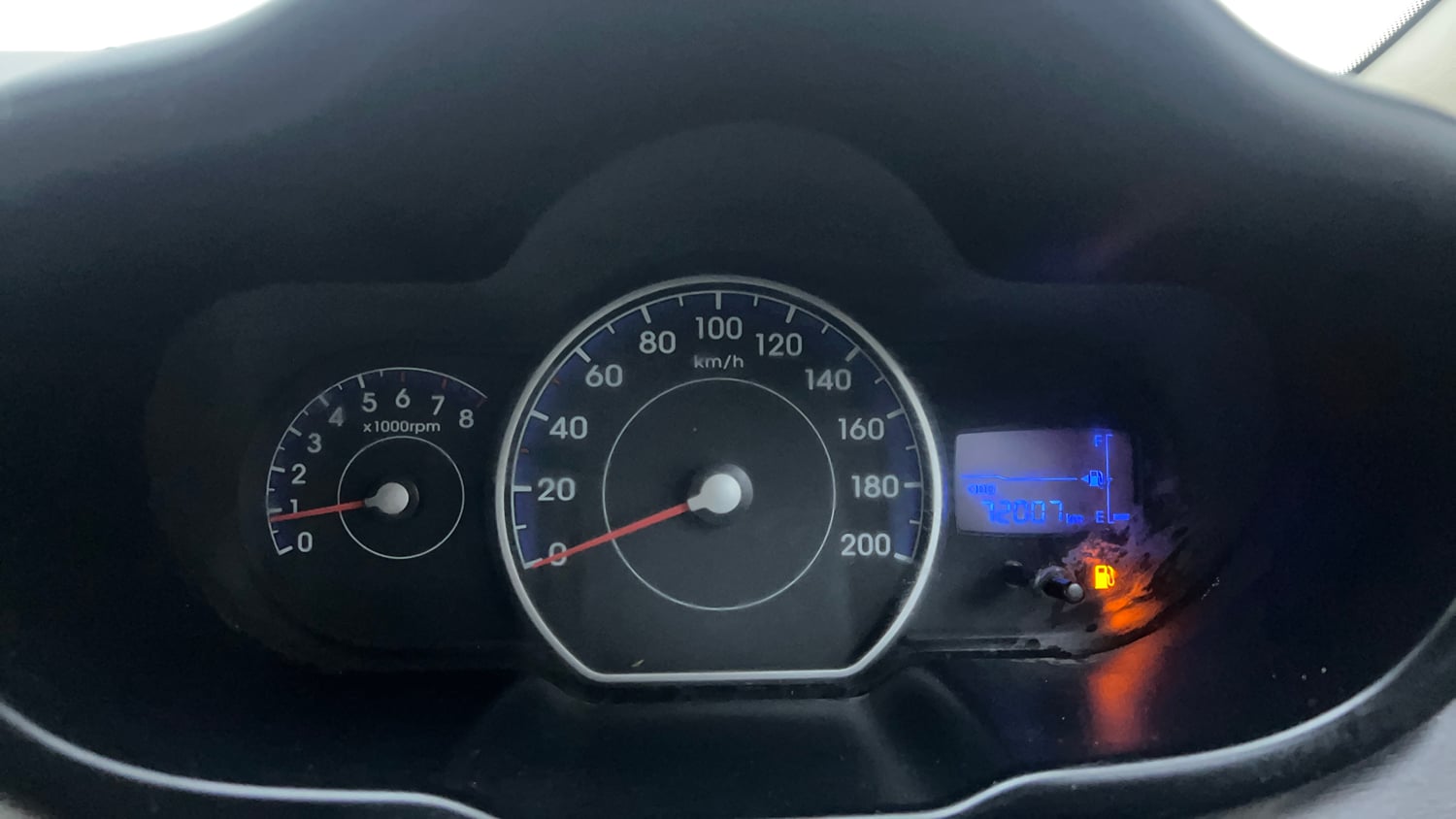 Used 2014 Hyundai i10 Sportz 1.1 iRDE2 Petrol Manual interior CLUSTERMETER VIEW