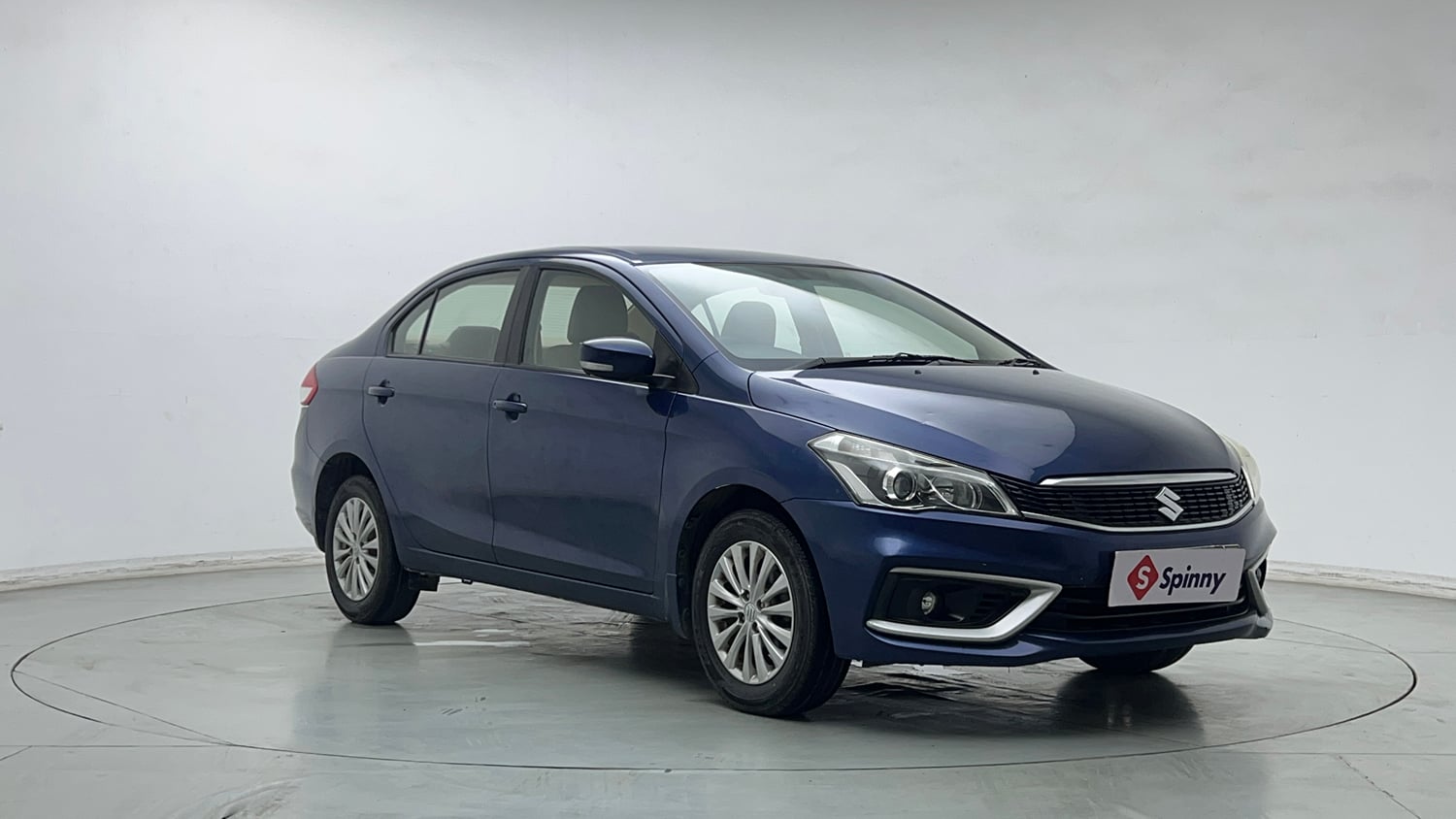 Used 2020 Maruti Suzuki Ciaz Delta Hybrid 1.5 Petrol Manual exterior RIGHT FRONT CORNER VIEW