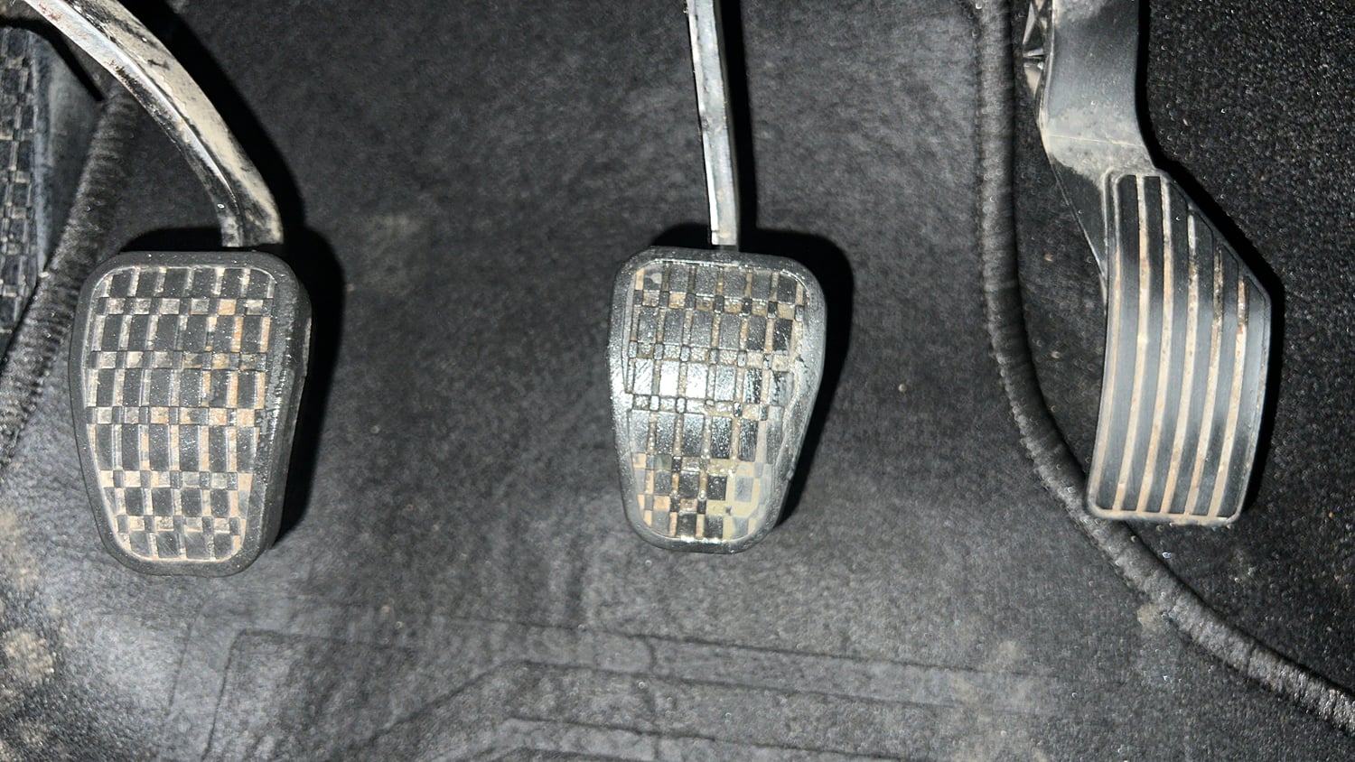 Used 2022 Tata Punch Pure MT Petrol Manual interior PEDALS VIEW