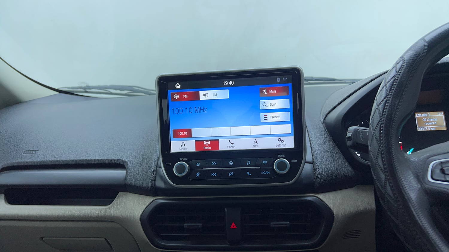 Used 2021 Ford EcoSport Trend 1.5L TDCi Diesel Manual top_features Integrated (in-dash) music system