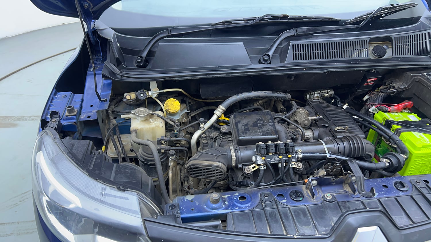Used 2021 Renault Triber RXZ CNG (outside fitted) Cng Manual engine ENGINE RIGHT SIDE VIEW