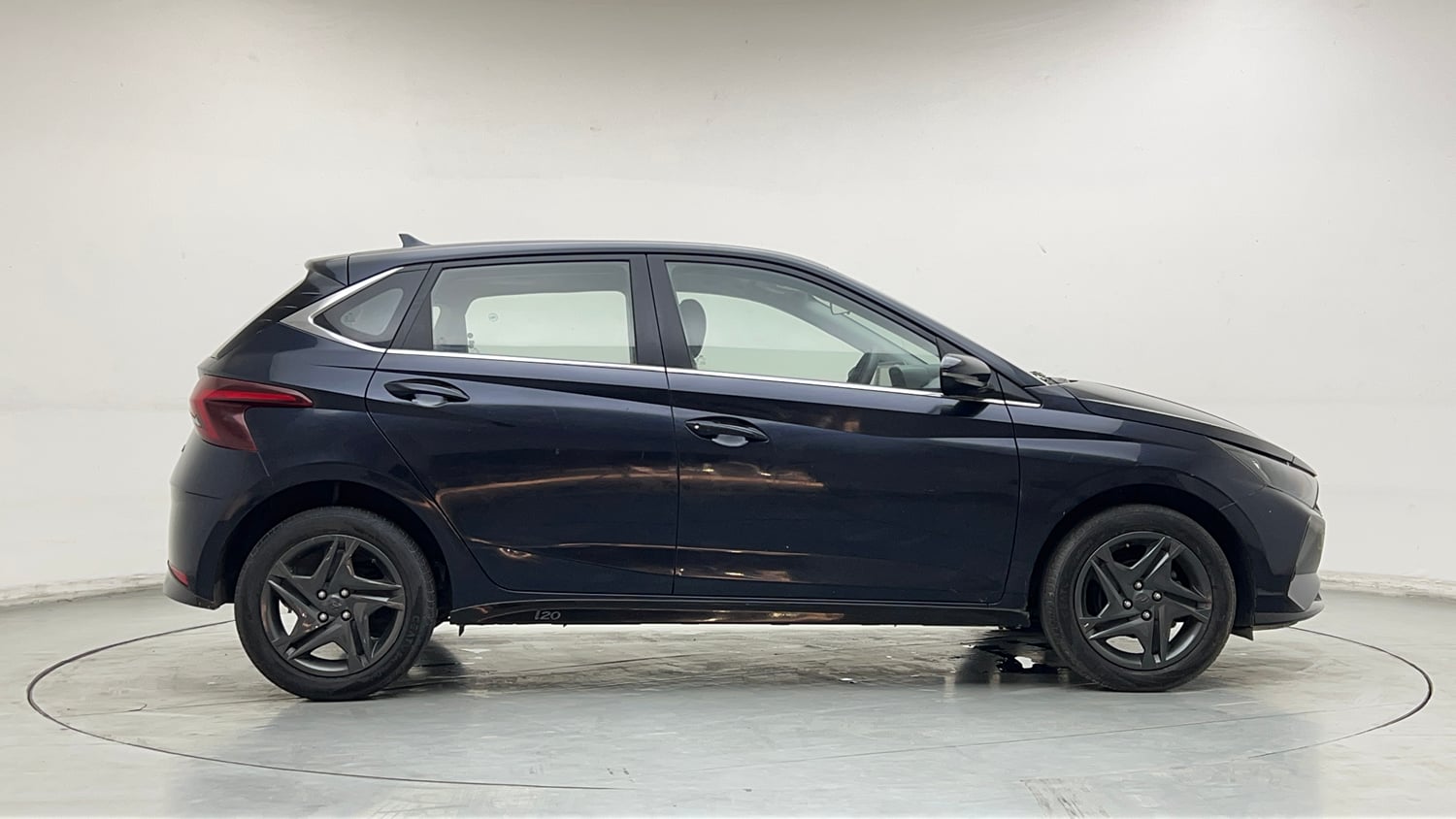 Used 2020 Hyundai i20 Sportz 1.2 MT Petrol Manual exterior RIGHT SIDE VIEW