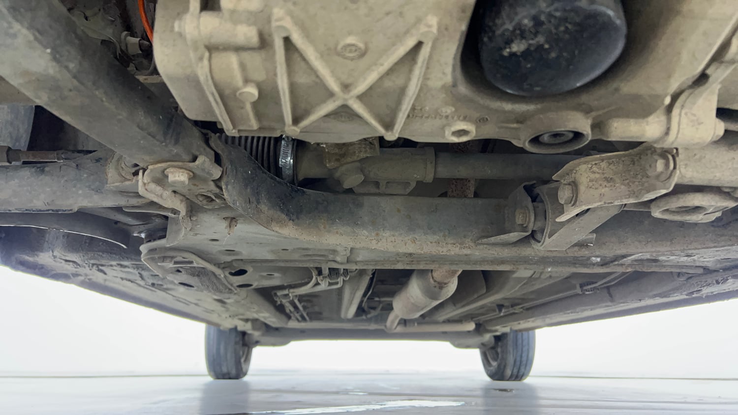 Used 2021 Renault Triber RXZ CNG (outside fitted) Cng Manual extra FRONT LEFT UNDERBODY VIEW