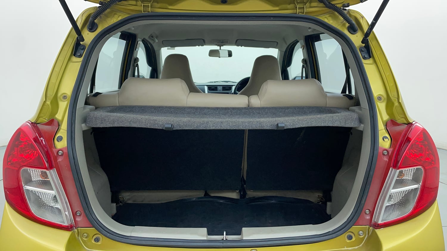 Used 2014 Maruti Suzuki Celerio VXi AMT Petrol Automatic interior DICKY INSIDE VIEW