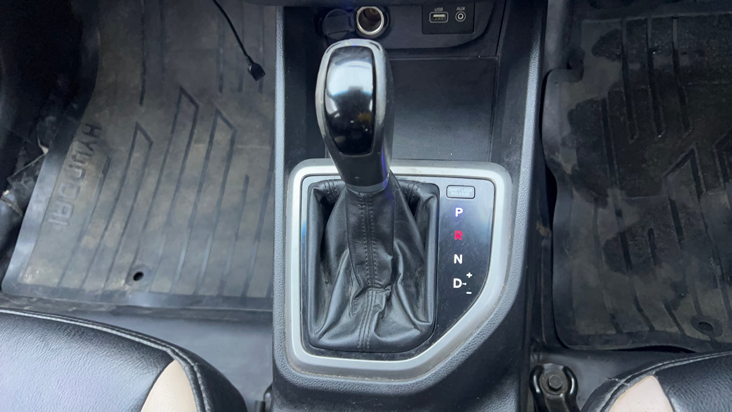 Used 2016 Hyundai Creta 1.6 SX Plus AT Petrol Petrol Automatic interior GEAR  KNOB VIEW