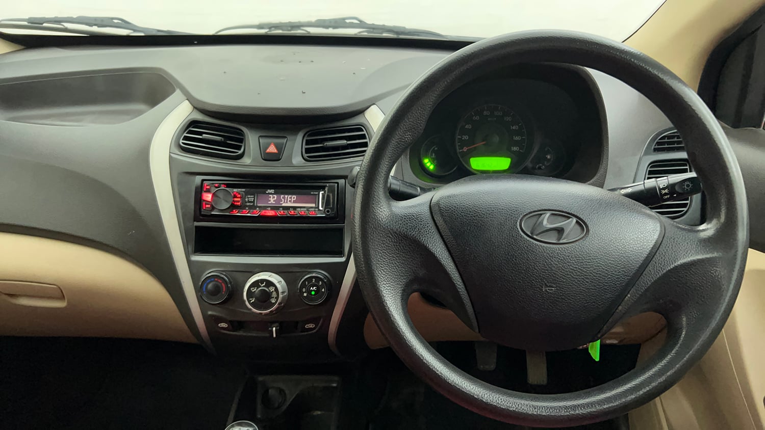 Used 2015 Hyundai Eon Era Petrol Manual interior STEERING VIEW