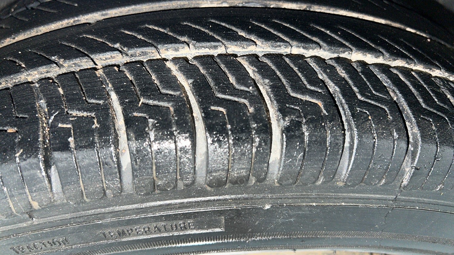 Used 2017 Maruti Suzuki Celerio VXi Petrol Manual tyres LEFT FRONT TYRE TREAD VIEW
