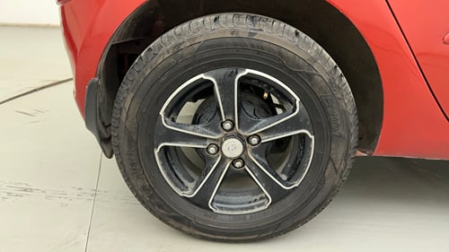 Used 2013 Hyundai i10 Sportz 1.2 AT Kappa2 Petrol Automatic tyres RIGHT REAR TYRE RIM VIEW