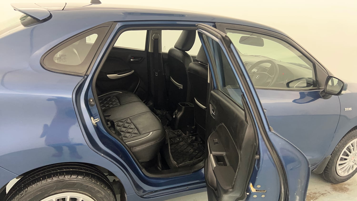 Used 2017 Maruti Suzuki Baleno Delta 1.3 Diesel Manual interior RIGHT SIDE REAR DOOR CABIN VIEW