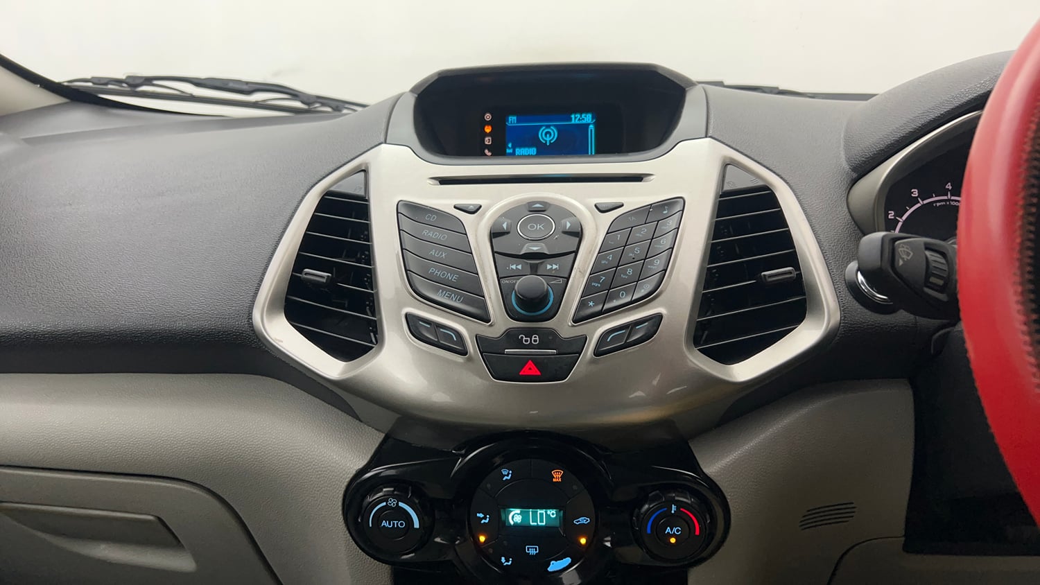 Used 2016 Ford EcoSport Titanium 1.5L Ti-VCT AT Petrol Automatic interior MUSIC SYSTEM & AC CONTROL VIEW