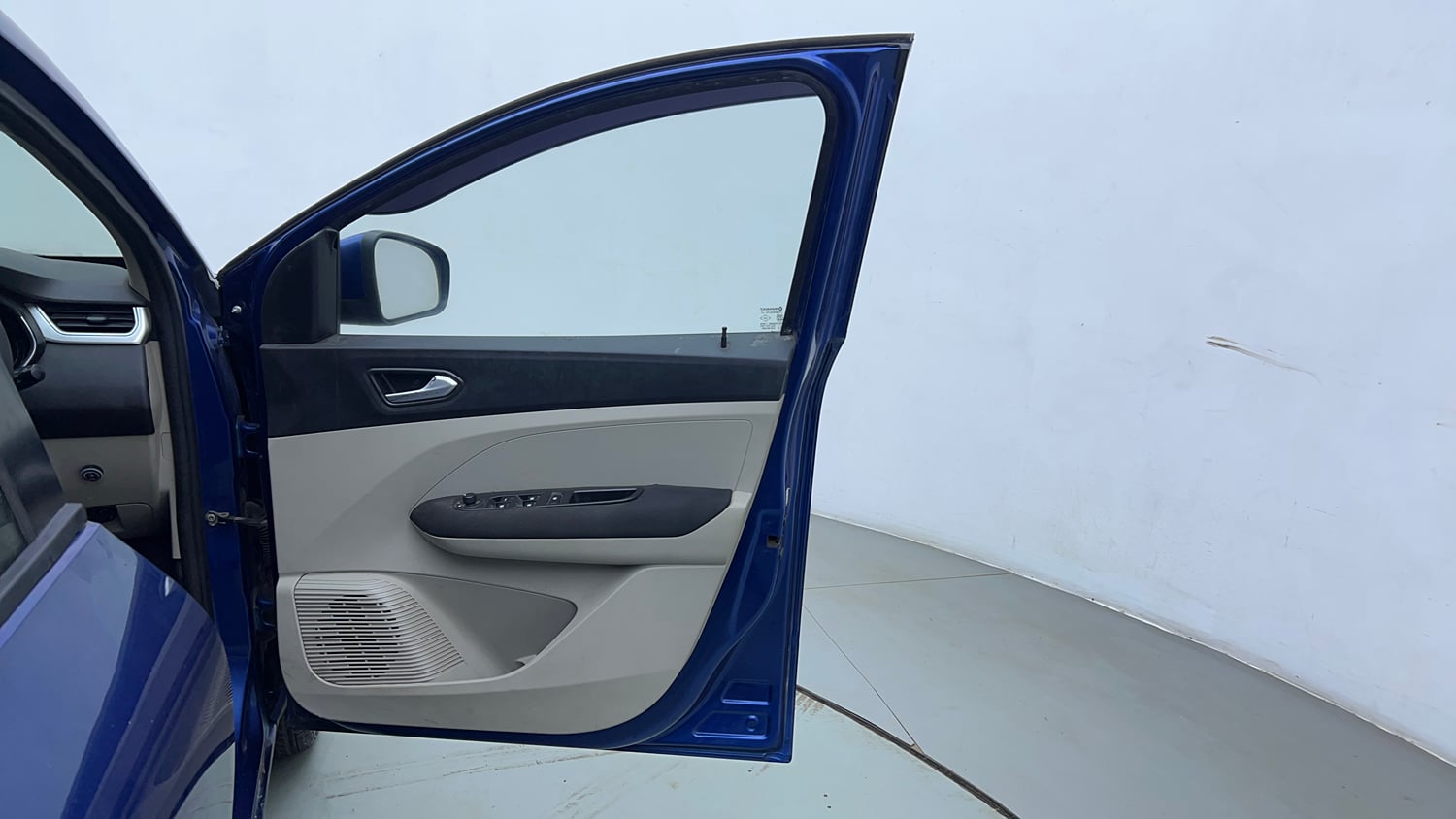 Used 2021 Renault Triber RXZ CNG (outside fitted) Cng Manual interior RIGHT FRONT DOOR OPEN VIEW