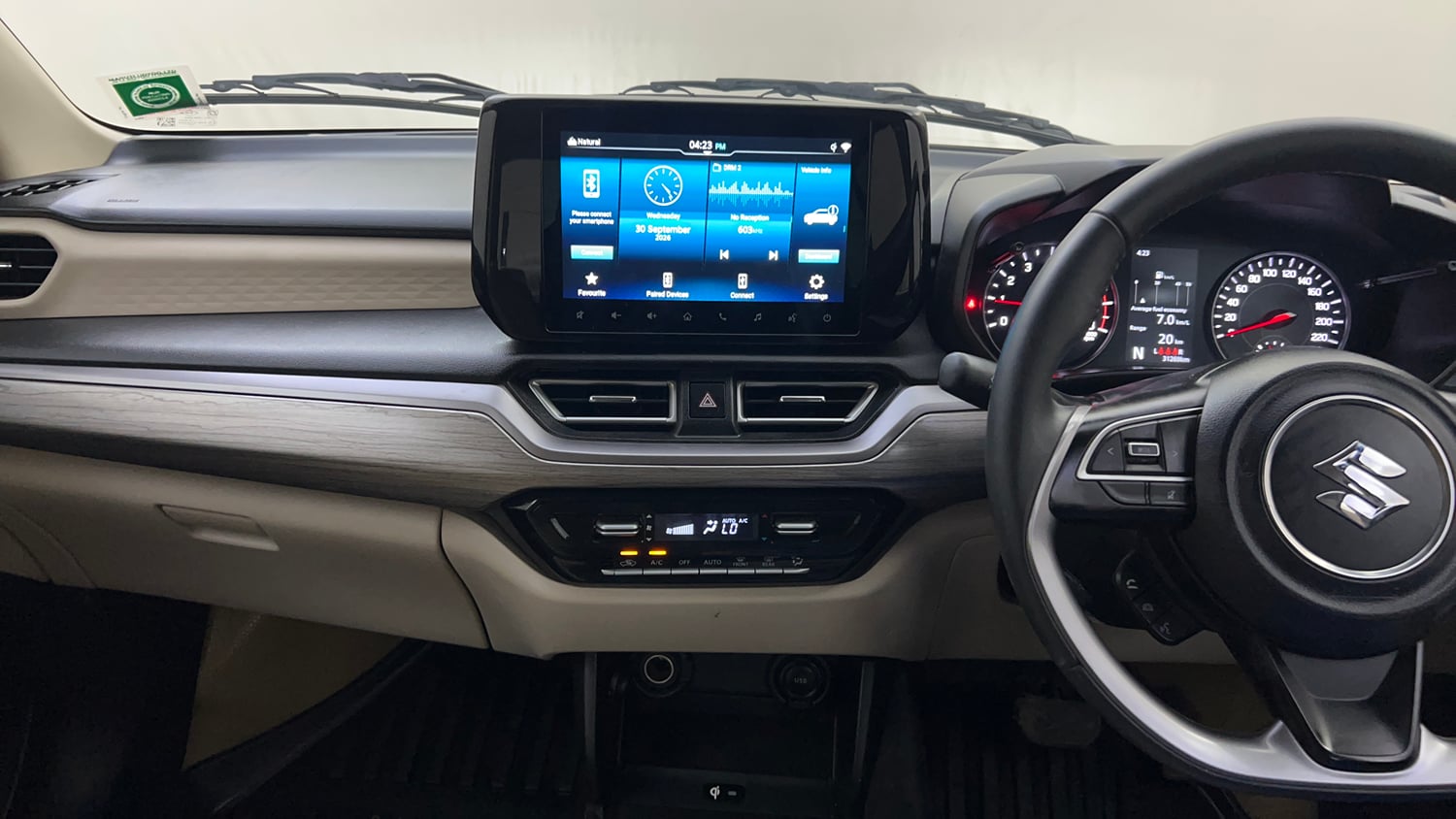 Used 2024 Maruti Suzuki Dzire ZXi Plus AMT Petrol Automatic interior MUSIC SYSTEM & AC CONTROL VIEW