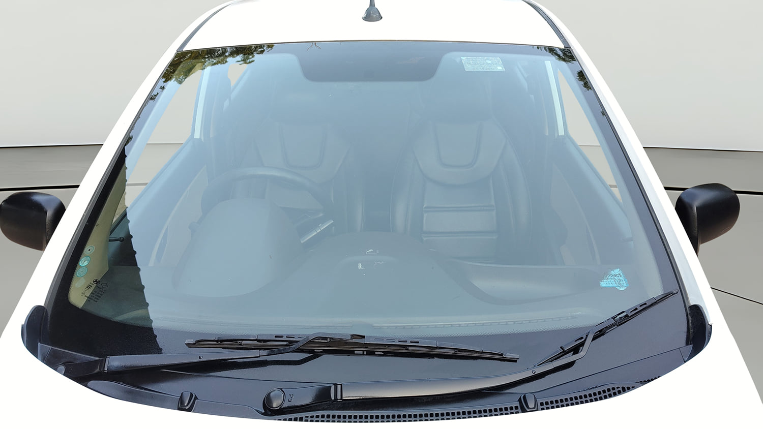 Used 2017 Hyundai Eon Magna + Petrol Manual exterior FRONT WINDSHIELD VIEW