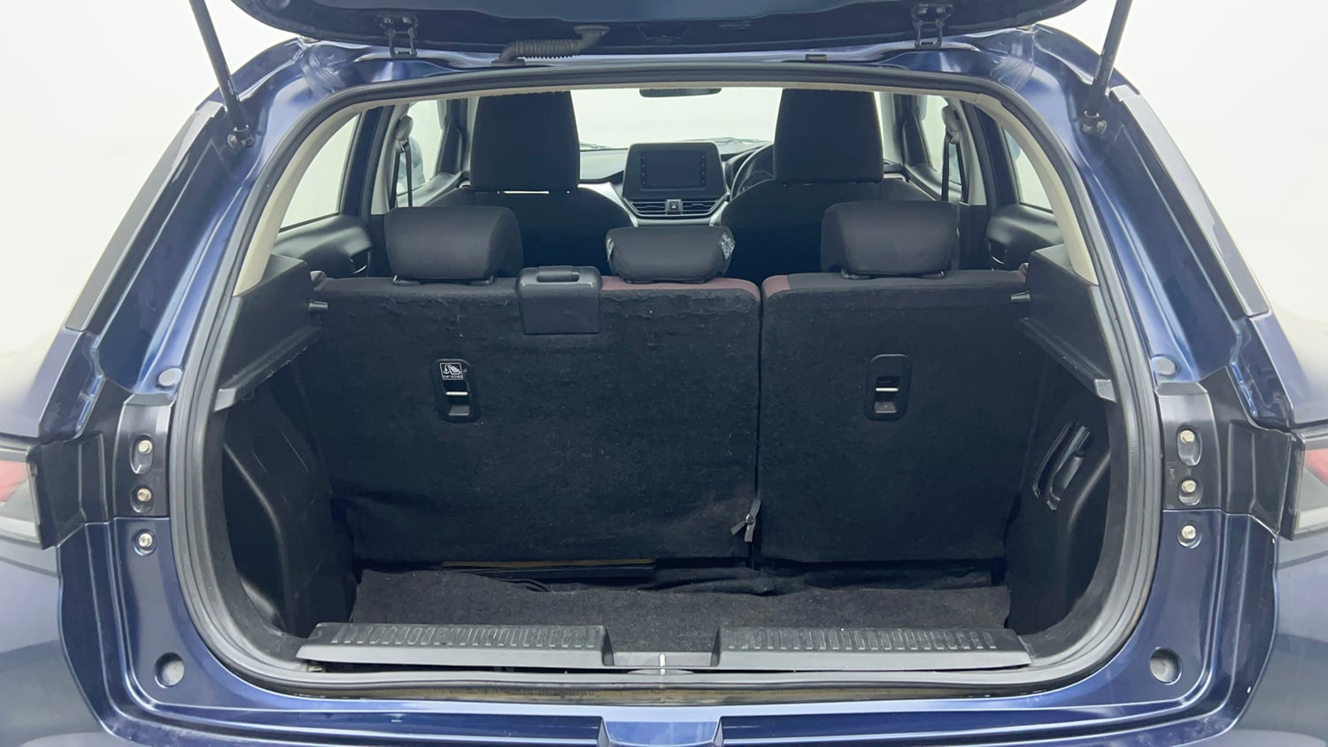 Used 2023 Maruti Suzuki Fronx Delta Plus 1.2L AGS Petrol Automatic interior DICKY INSIDE VIEW