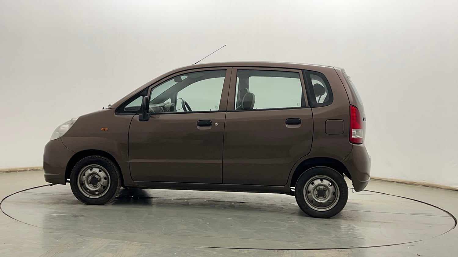 Used 2013 Maruti Suzuki Estilo LXi BS-IV Petrol Manual exterior LEFT SIDE VIEW