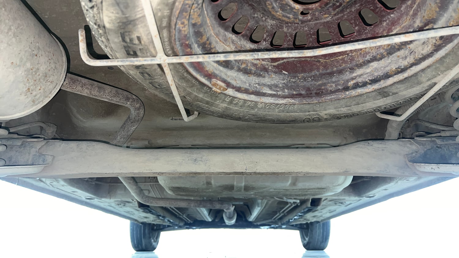 Used 2021 Renault Triber RXZ Petrol Manual extra REAR UNDERBODY VIEW (TAKEN FROM REAR)