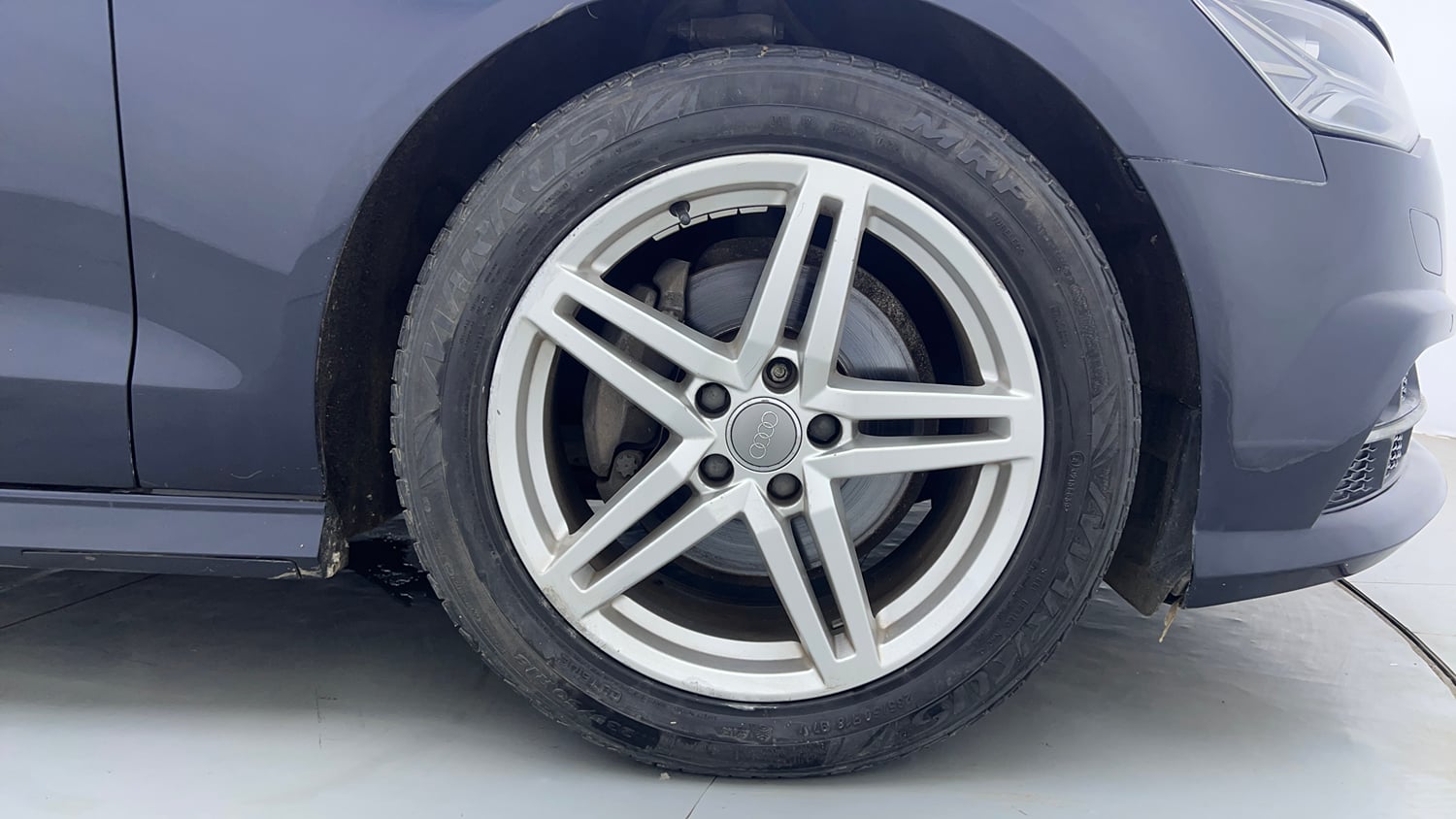 Used 2017 Audi A6 35 TFSI Petrol Automatic tyres RIGHT FRONT TYRE RIM VIEW