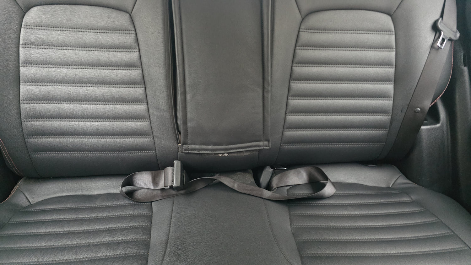 Used 2022 Kia Sonet HTX 1.5 Diesel Manual interior REAR SEAT CONDITION VIEW
