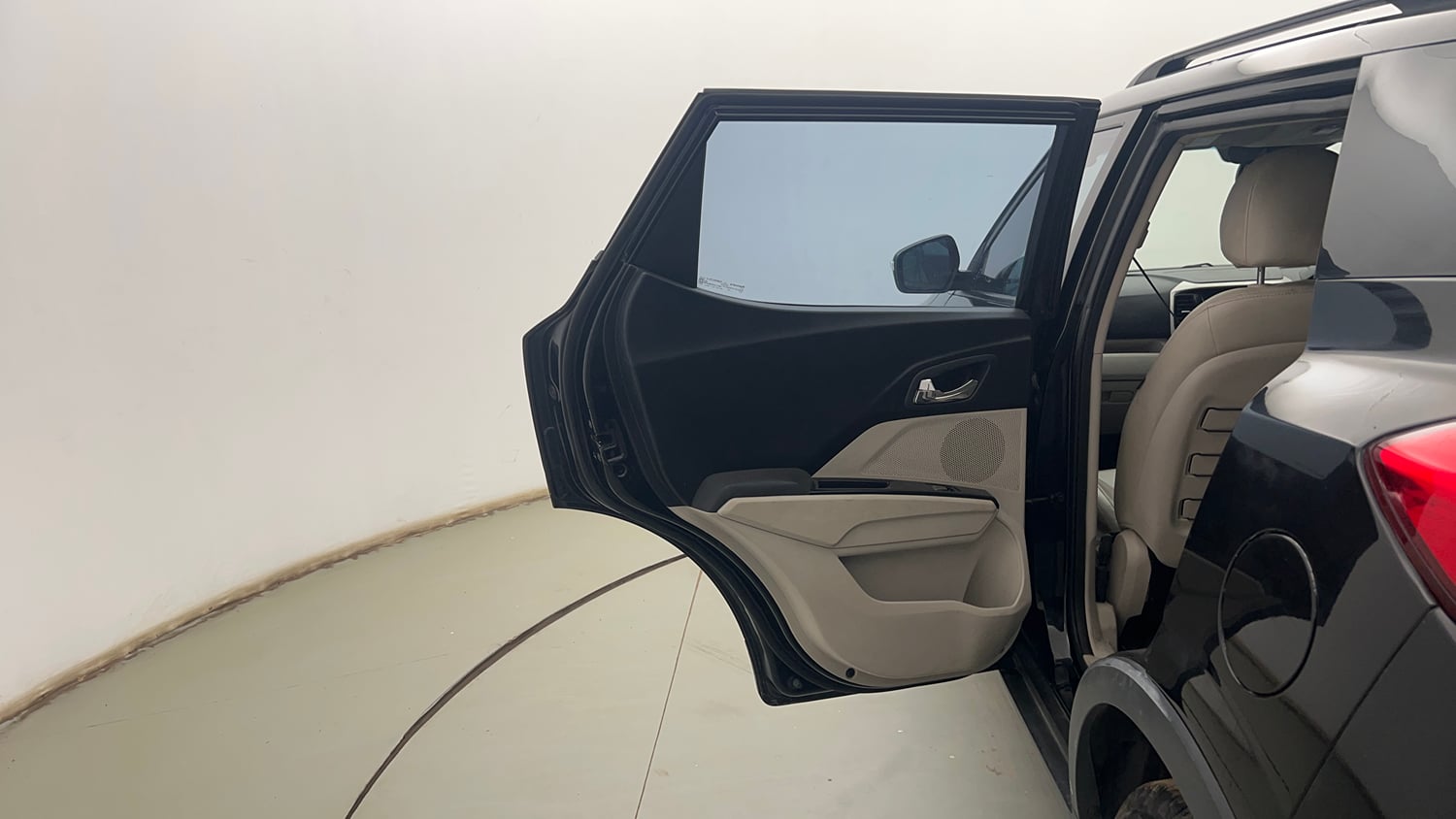 Used 2022 Mahindra XUV 300 W8 (O) 1.2 Petrol Petrol Manual interior LEFT REAR DOOR OPEN VIEW