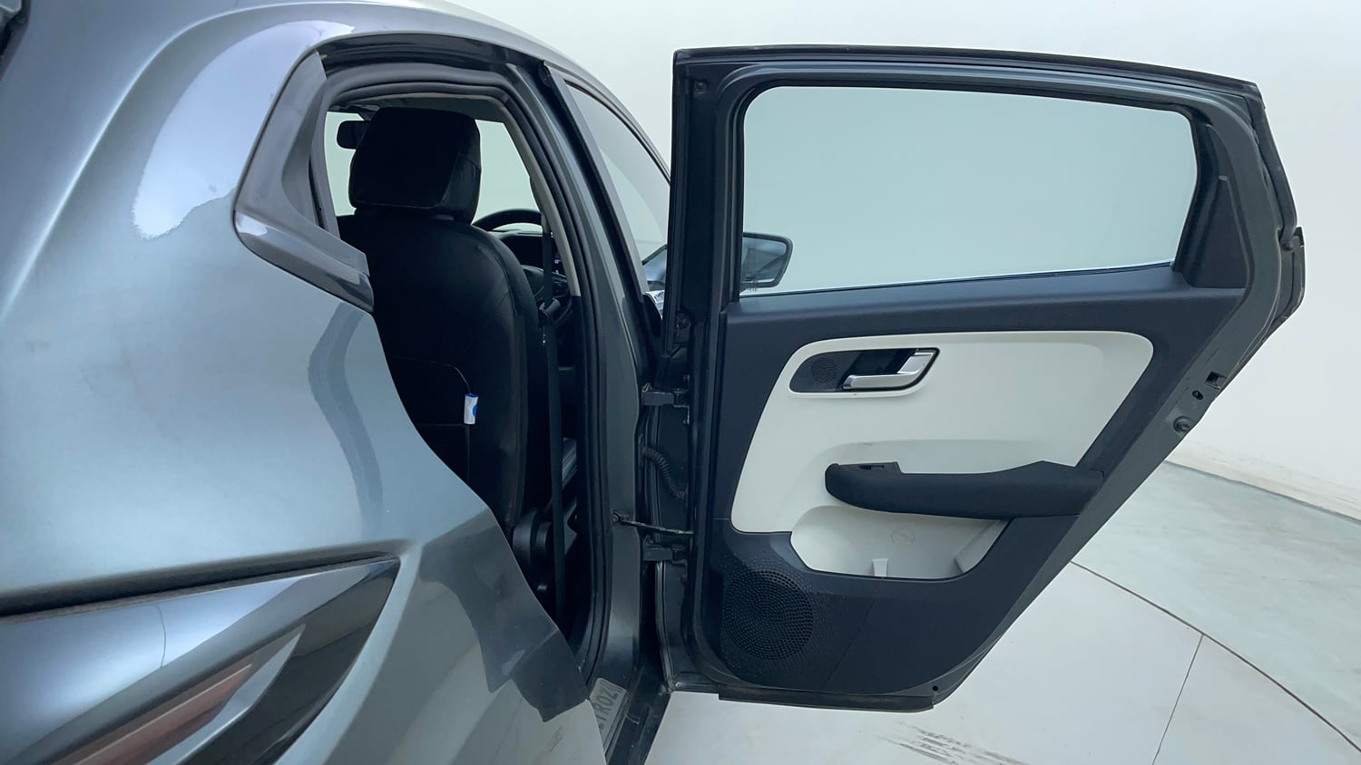 Used 2022 Tata Altroz XZ Petrol Petrol Manual interior RIGHT REAR DOOR OPEN VIEW