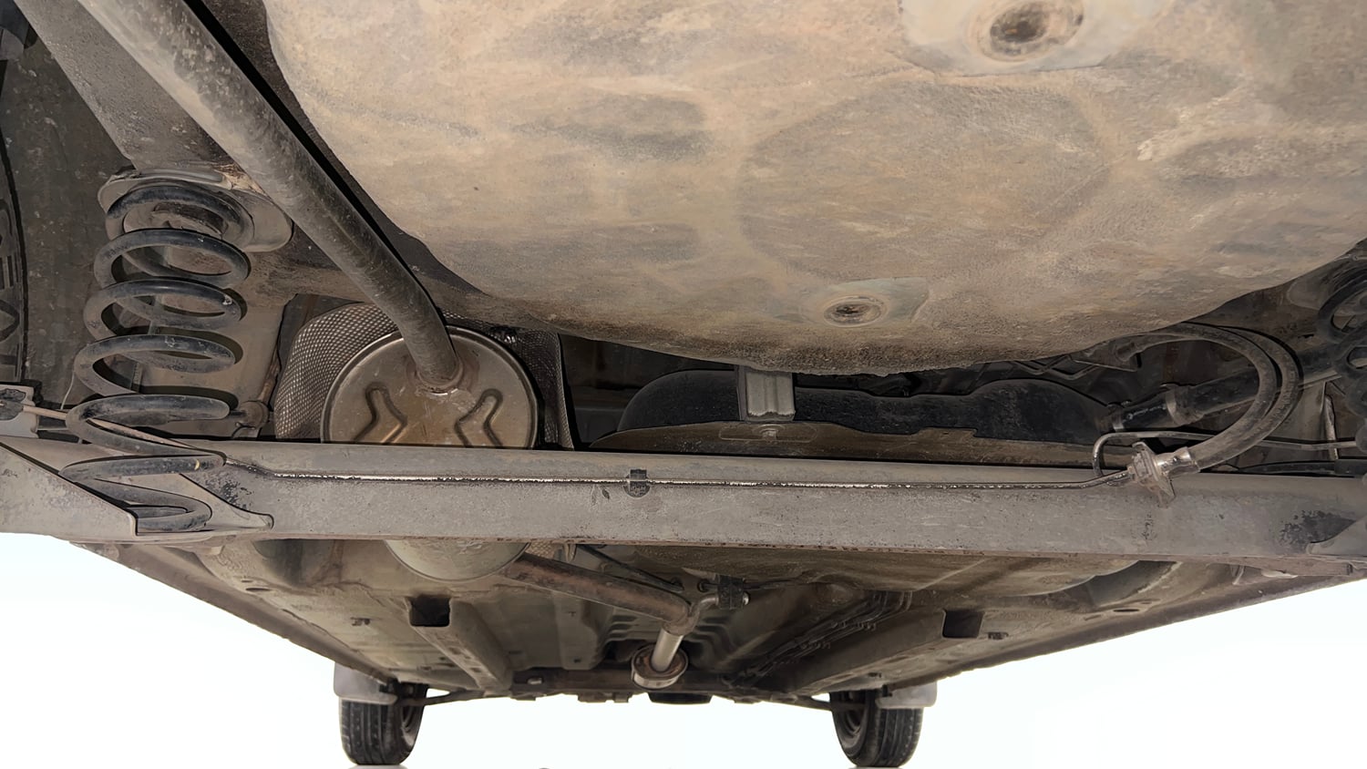 Used 2018 Renault Kwid 1.0 RXT AMT Petrol Automatic extra REAR UNDERBODY VIEW (TAKEN FROM REAR)