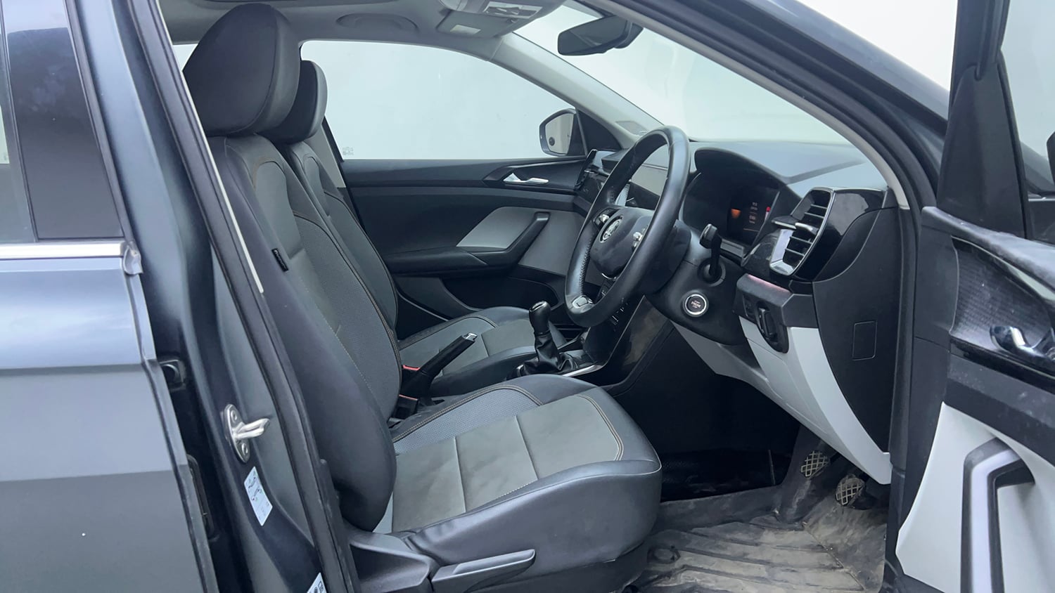 Used 2024 Skoda Kushaq Style 1.0L TSI MT Petrol Manual interior RIGHT SIDE FRONT DOOR CABIN VIEW