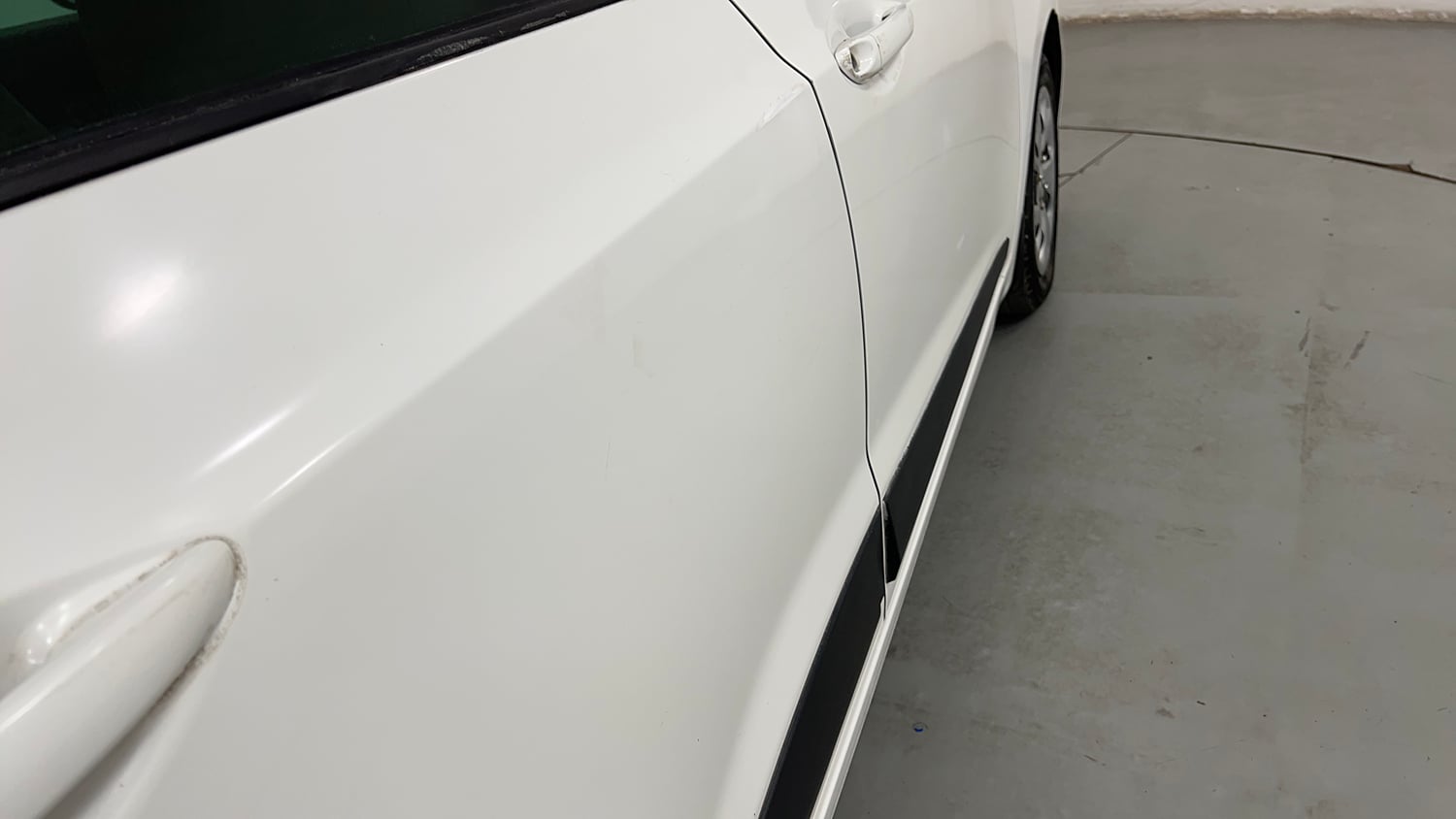 Used 2017 Hyundai Grand i10 Sportz (O) 1.2 Kappa VTVT Petrol Manual dents MINOR SCRATCH