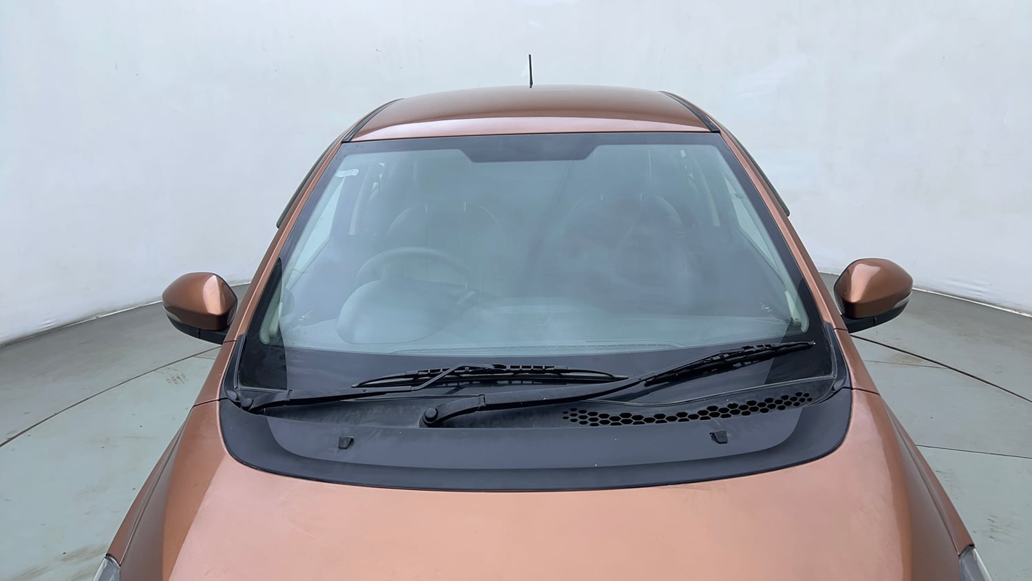 Used 2018 Tata Tigor Revotron XZA Petrol Automatic exterior FRONT WINDSHIELD VIEW