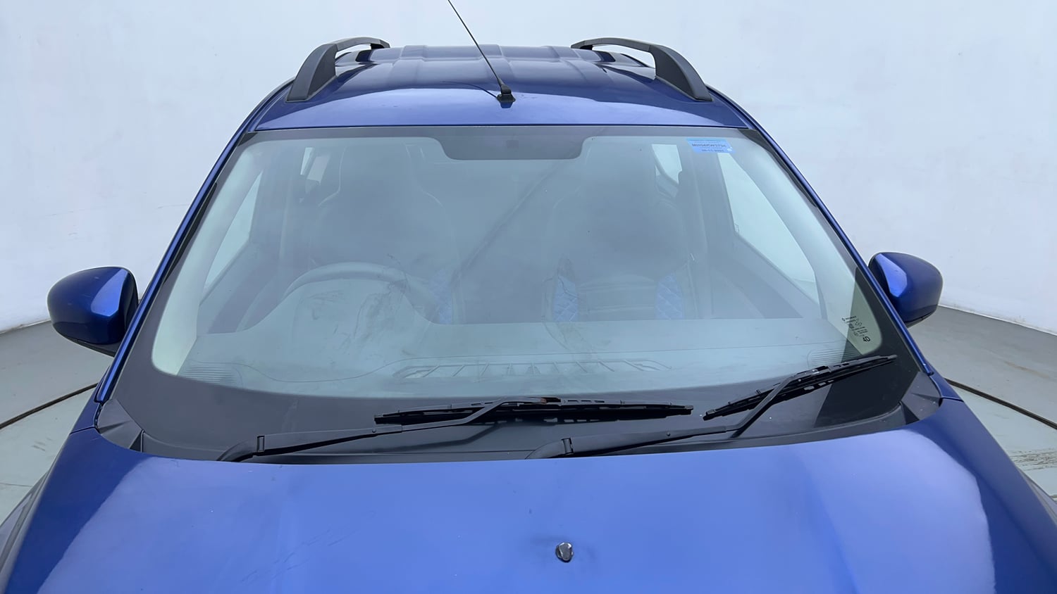 Used 2021 Renault Triber RXZ CNG (outside fitted) Cng Manual exterior FRONT WINDSHIELD VIEW