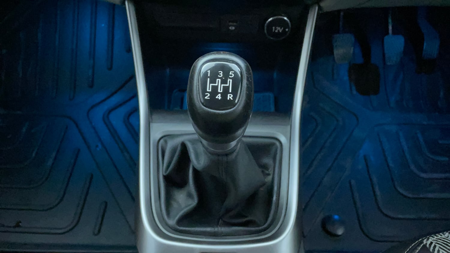 Used 2022 Tata Altroz XZ Petrol Petrol Manual interior GEAR  KNOB VIEW