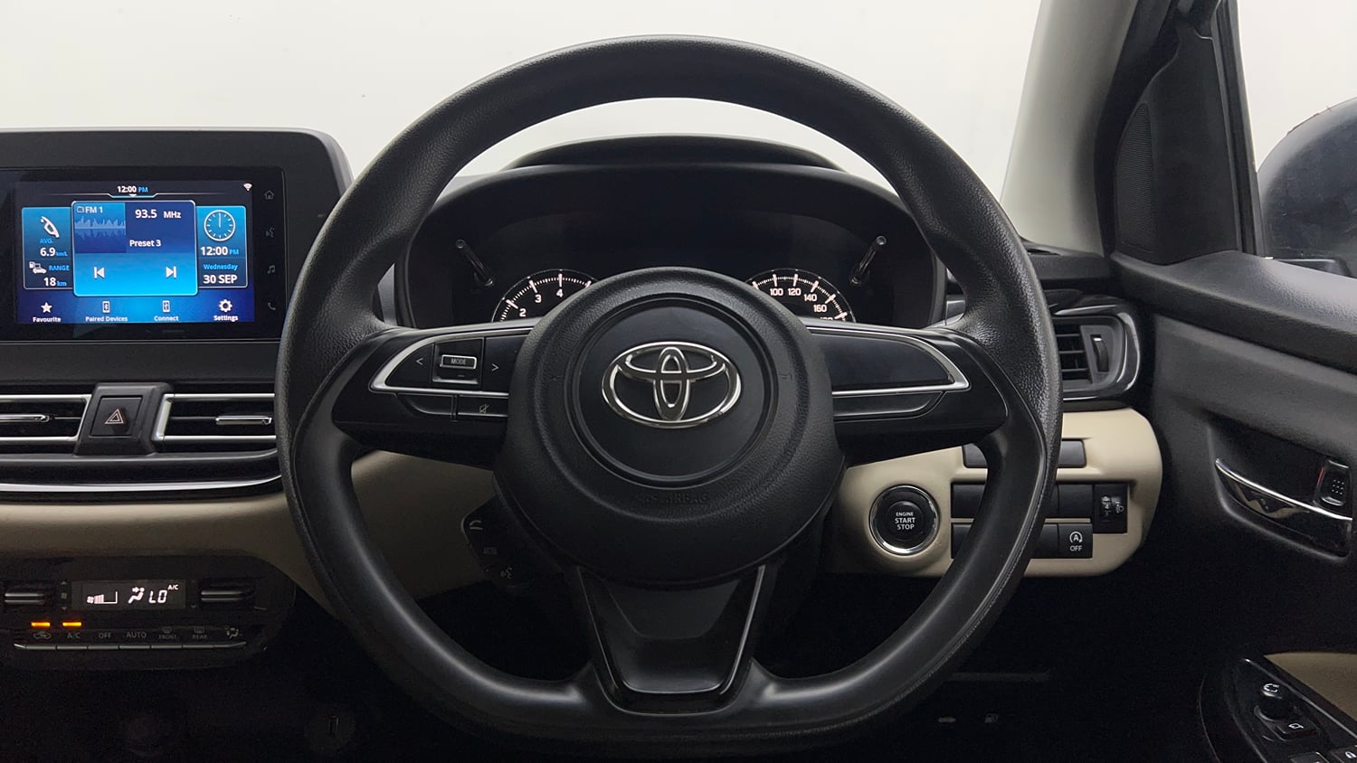 Used 2023 Toyota Glanza G AMT Petrol Automatic interior STEERING VIEW