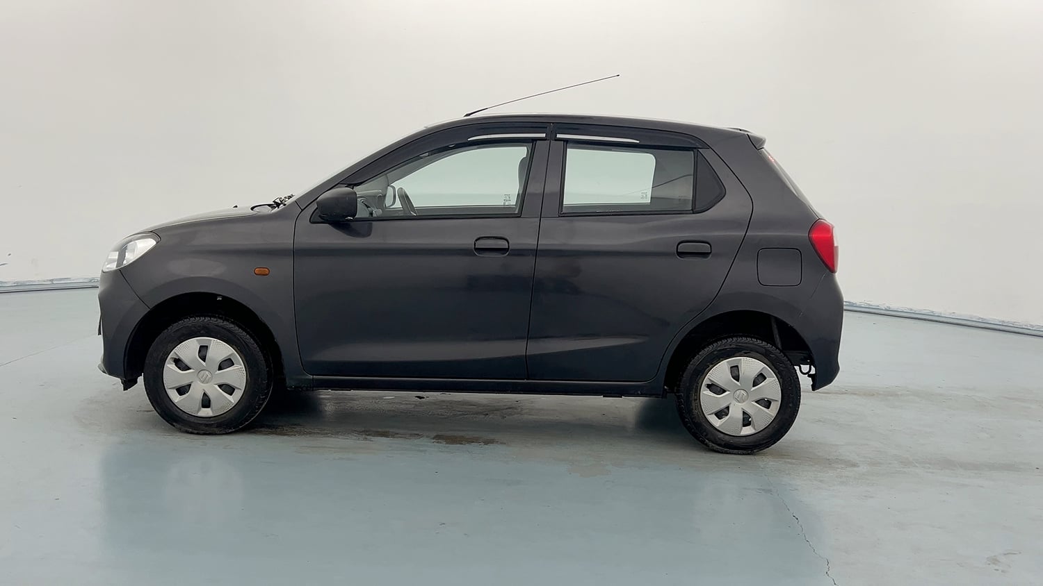 Used 2023 Maruti Suzuki Alto K10 VXi Plus Petrol Manual exterior LEFT SIDE VIEW